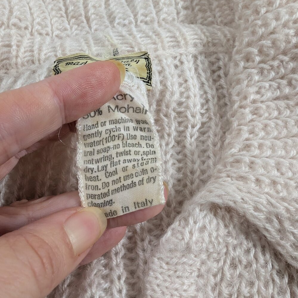 Vintage Sweater made Italy mohair blend size medium sweater cream color Lazarus - Picture 5 of 7